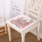 - Frm-10141-Antika-Daktilo-Motifli-Dijital-Baskili-Fermuarli-Sandalye-Minderi - Realhomes Antika Daktilo Motifli Dijital Baskılı Fermuarlı Sandalye Minderi Realhomes