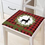 - Frm-10375-Ekose-Zemin-Celenkli-Geyik-Motifli-Dijital-Baskili-Modern-Fermuarli-Sandalye-Minderi - Realhomes Ekose Zemin Çelenkli Geyik Motifli Dijital Baskılı Modern Fermuarlı Sandalye Minderi Realhomes