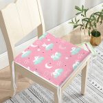 - Seamless pattern with cartoon sleeping hares - Realhomes Pembe Zeminde Bulut Üstünde Tavşan Motifli Özel Tasarım Dijital Baskılı Modern Fermuarlı Sandalye Minderi Realhomes