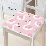 - Swan with crown seamless pattern background - Realhomes Pembe Zeminde Kuğu Motifli Dijital Baskılı Özel Tasarım Modern Fermuarlı Sandalye Minderi Realhomes