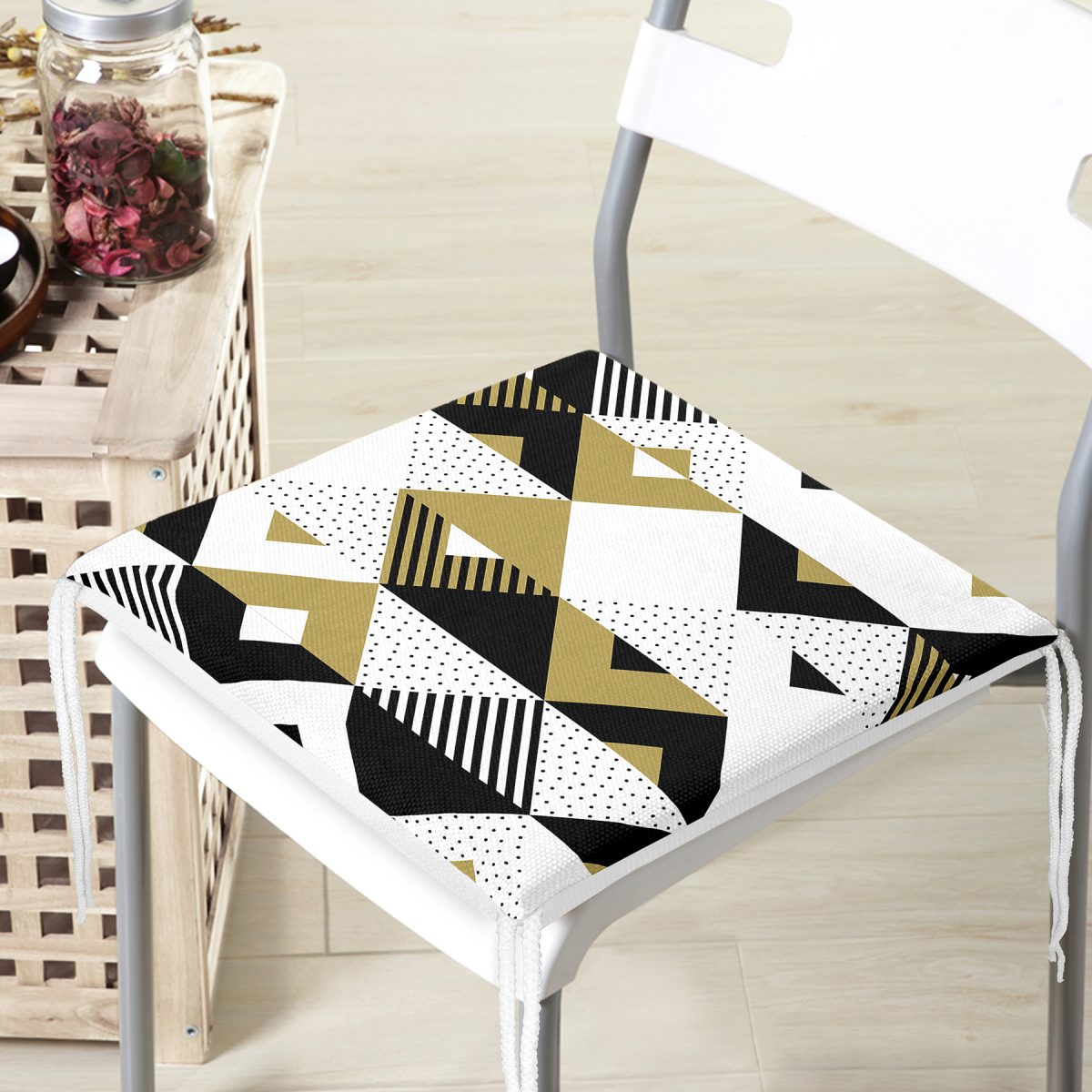 Bej Siyah Geometrik Desenli Dijital Baskılı Fermuarlı Sandalye Minderi Realhomes