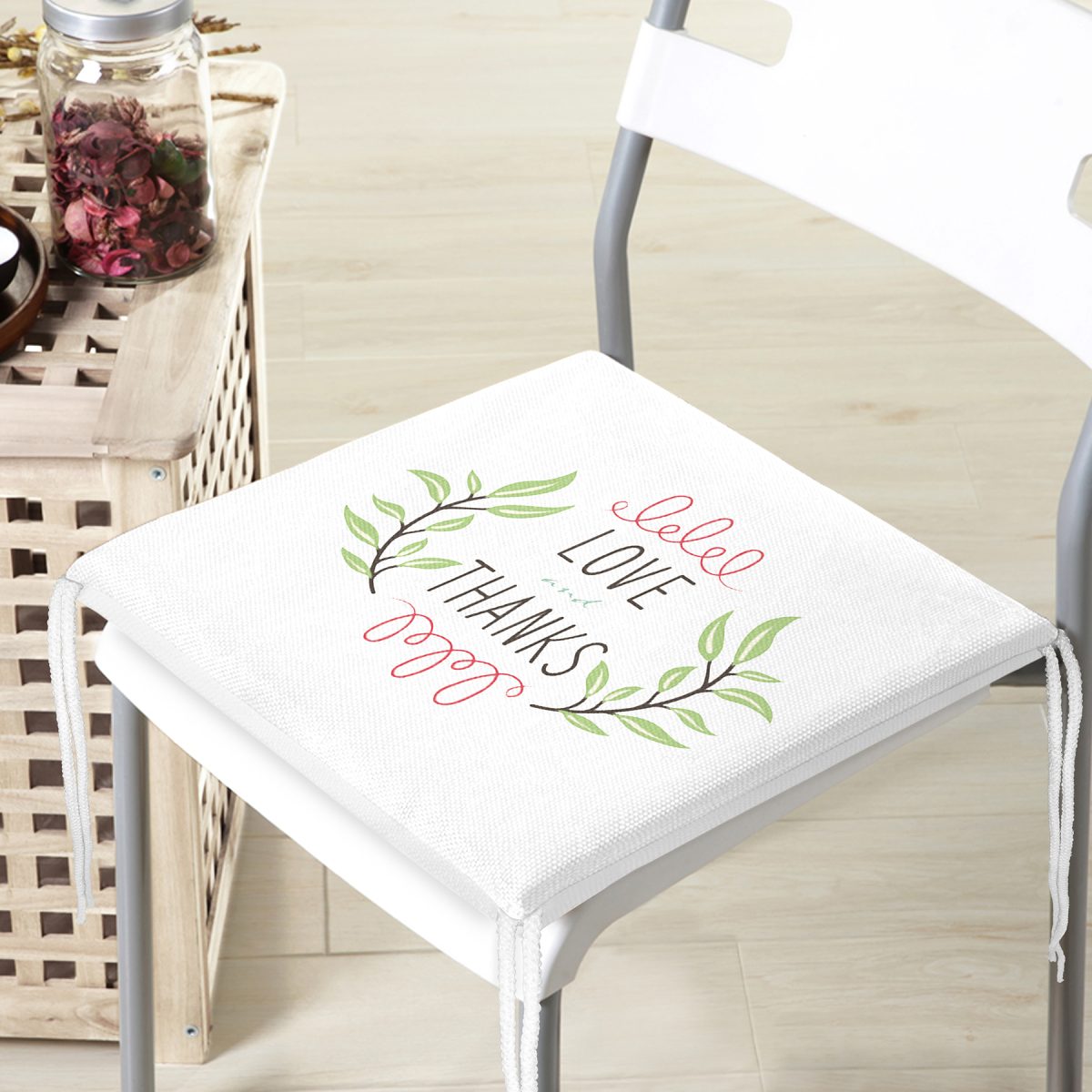 Love And Thanks Yaprak Desenli Dijital Baskılı Fermuarlı Sandalye Minderi Realhomes