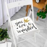 - Frm-2137-Yaldizli-Yazi-Desenli-Dijital-Baskili-Fermuarli-Sandalye-Minderi-2 - Realhomes Yaldızlı Yazı Desenli Dijital Baskılı Fermuarlı Sandalye Minderi Realhomes