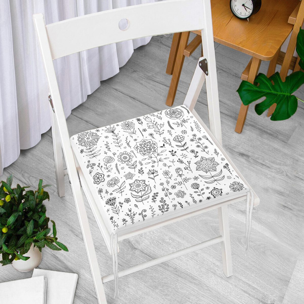 Modern Çiçek Motifli Dijital Baskılı Fermuarlı Sandalye Minderi Realhomes