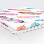 - Frm-2431-Realhomes-Renkli-Kus-Tuyleri-Cizimli-Dijital-Baskili-Modern-Fermuarli-Sandalye-Minderi-5 - Realhomes Realhomes Renkli Kuş Tüyleri Çizimli Dijital Baskılı Modern Fermuarlı Sandalye Minderi Realhomes