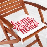 - Frm-2560-Kirmizi-Home-Sweet-Home-Dijital-Modern-Fermuarli-Sandalye-Minderi-1 - Realhomes Kırmızı Home Sweet Home Dijital Modern Fermuarlı Sandalye Minderi Realhomes