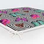 Geometrik Zeminde Renkli Kelebekler Özel Tasarım Fermuarlı Sandalye Minderi Realhomes