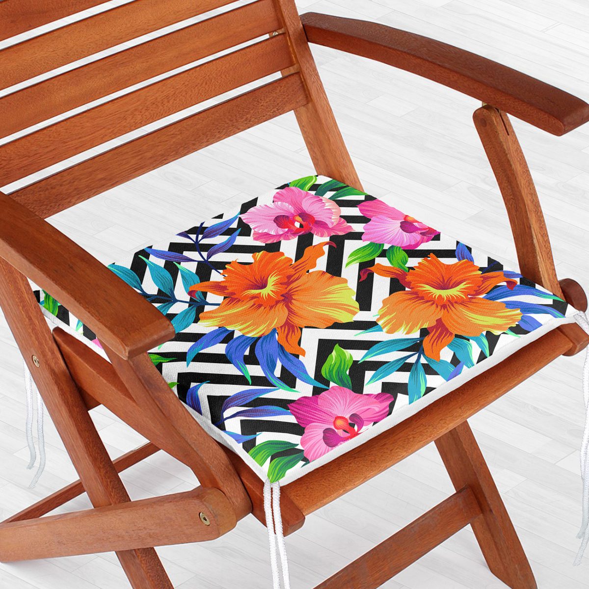 Geometrik Zeminli Çiçekler Özel Tasarımlı Dijital Baskılı Fermuarlı Sandalye Minderi Realhomes
