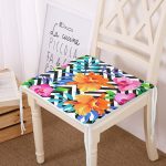 Geometrik Zeminli Çiçekler Özel Tasarımlı Dijital Baskılı Fermuarlı Sandalye Minderi Realhomes