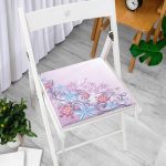 - Frm-3602-Lila-Zeminde-Cicek-Motifli-Dijital-Baskili-Modern-Fermuarli-Sandalye-Minderi-2 - Realhomes Lila Zeminde Çiçek Motifli Dijital Baskılı Modern Fermuarlı Sandalye Minderi Realhomes