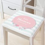 - Frm-4510-Baby-Shower-Temali-Ozel-Tasarimli-Dijital-Baskili-Cocuk-Odasi-Fermuarli-Sandalye-Minderi-Gorsel - Realhomes Baby Shower Temalı Özel Tasarımlı Dijital Baskılı Çocuk Odası Fermuarlı Sandalye Minderi Realhomes