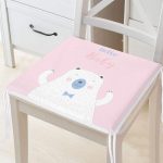 - Frm-4644-Pembe-Zemin-Hello-Baby-Yazili-Ayicik-Desenli-Dijital-Baskili-Modern-Fermuarli-Sandalye-Minderi-Gorsel - Realhomes Pembe Zemin Hello Baby Yazılı Ayıcık Desenli Dijital Baskılı Modern Fermuarlı Sandalye Minderi Realhomes