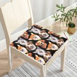 - Frm-5660-Siyah-Zemindeki-Sevimli-Kopekler-Modern-Fermuarli-Sandalye-Minderi-2 - Realhomes Siyah Zemindeki Sevimli Köpekler Modern Fermuarlı Sandalye Minderi Realhomes