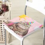 - Frm-5696-Sevimli-Kedi-Desenli-Dijital-Baskili-Modern-Fermuarli-Sandalye-Minderi - Realhomes Sevimli Kedi Desenli Dijital Baskılı Modern Fermuarlı Sandalye Minderi Realhomes