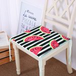 - Frm-6204-Cizgili-Zemin-Ve-Karpuzlu-Dijital-Baskili-Fermuarli-Sandalye-Minderi - Realhomes Çizgili Zemin Ve Karpuzlu Dijital Baskılı Fermuarlı Sandalye Minderi Realhomes