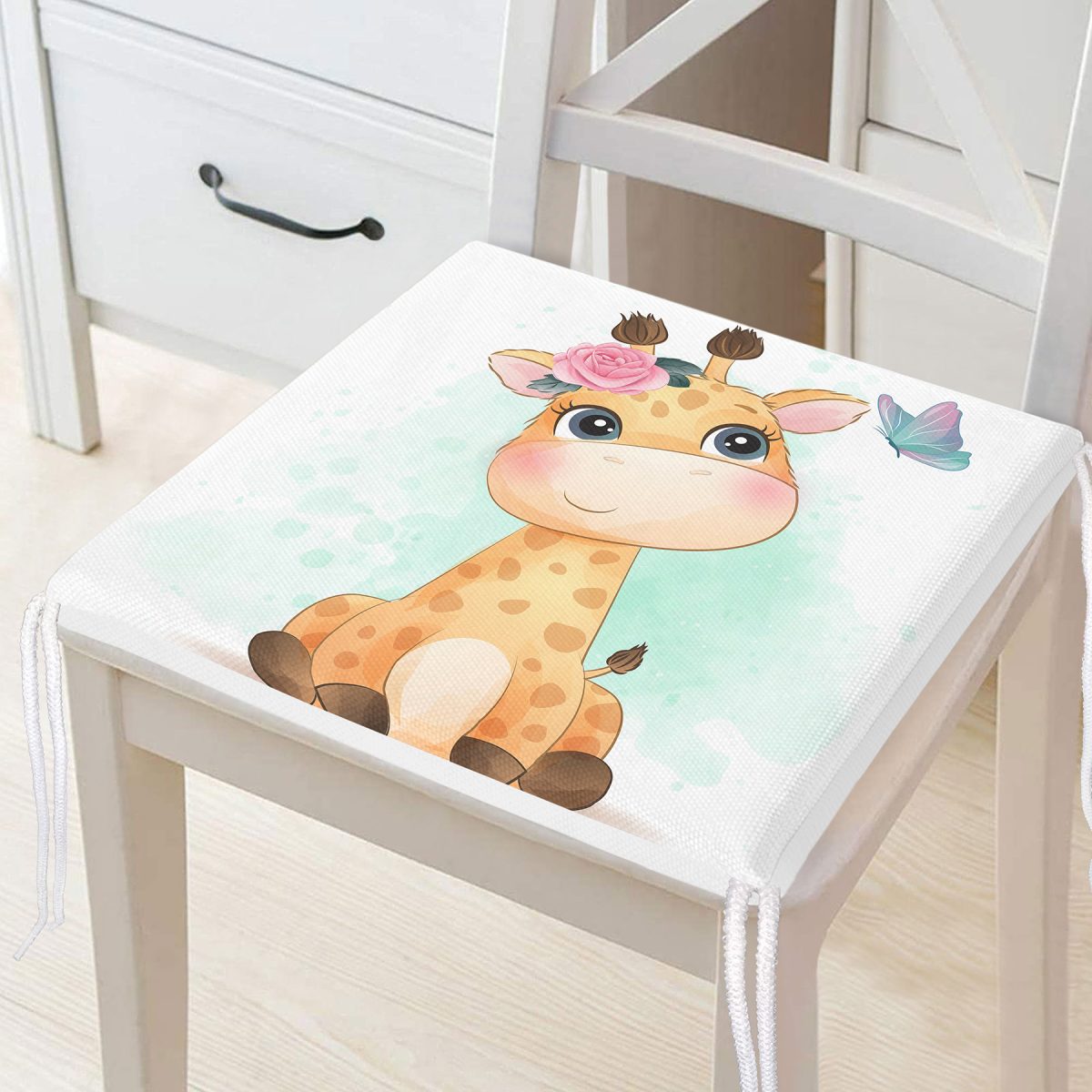 Sevimli Yavru Zürafa Çocuk Odası Dijital Baskılı Modern Fermuarlı Sandalye Minderi Realhomes