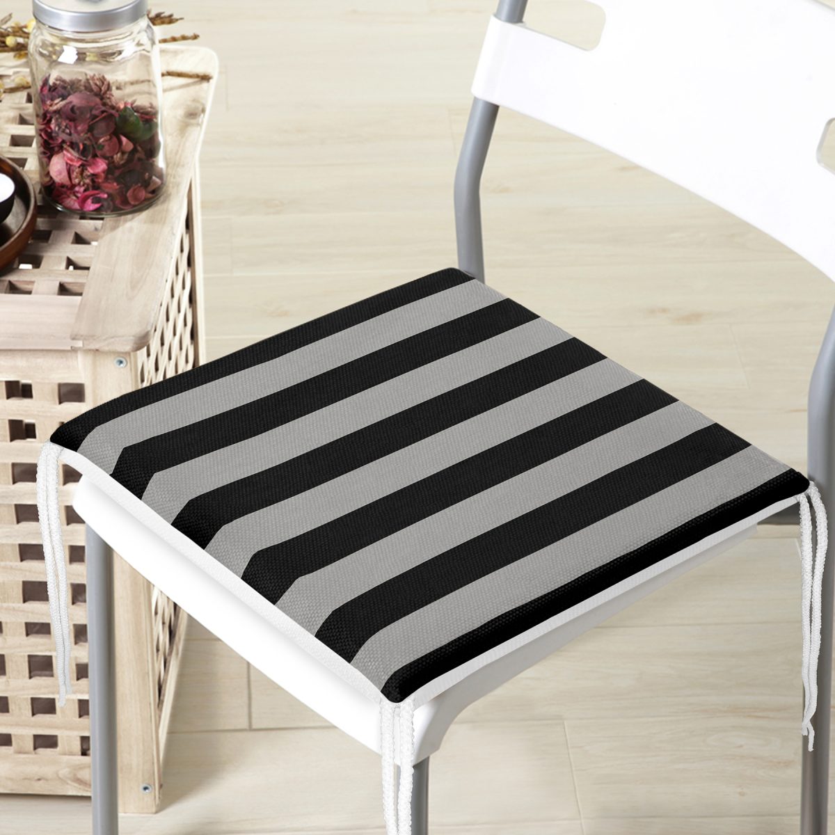Siyah Gri Düz Çizgiler Özel Tasarımlı Fermuarlı Sandalye Minderi Realhomes