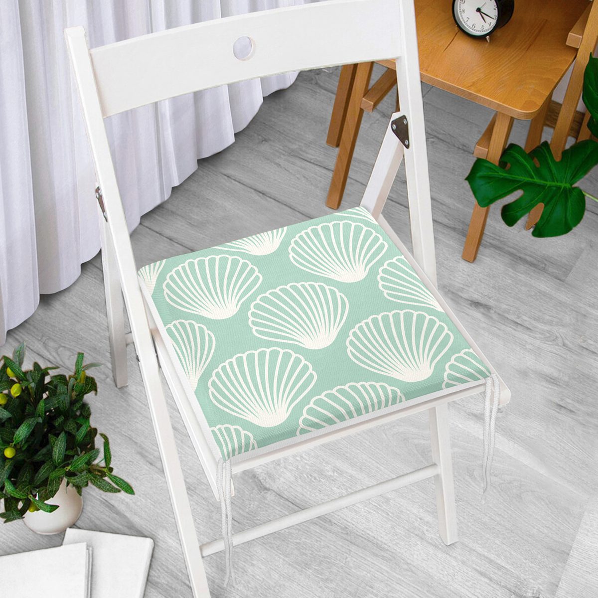 Yeşil Zeminde Deniz Kabuğu Desenli Dijital Baskılı Modern Fermuarlı Sandalye Minderi Realhomes
