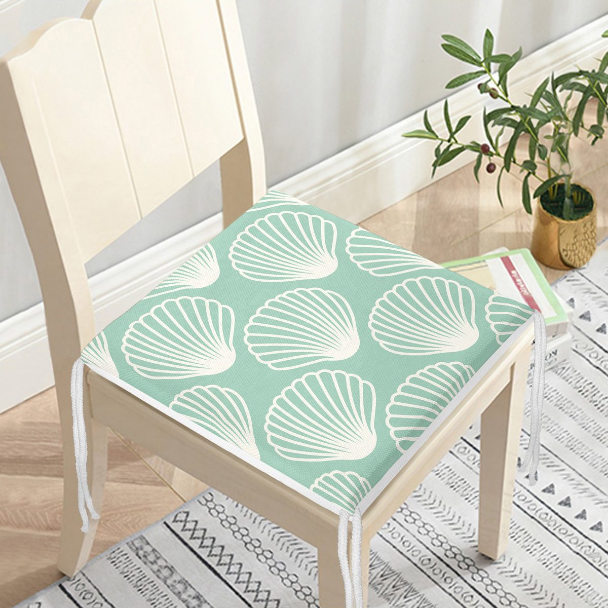 Yeşil Zeminde Deniz Kabuğu Desenli Dijital Baskılı Modern Fermuarlı Sandalye Minderi Realhomes