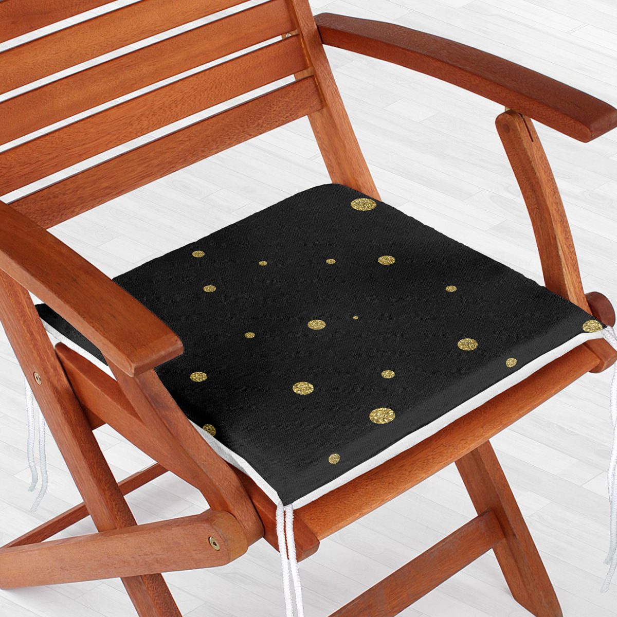 Gold Zeminde Yatay Siyah Çizgili Dijital Baskılı Modern Fermuarlı Sandalye Minderi Realhomes