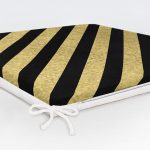 - Frm-7118-Siyah-Zeminde-Happy-Birthday-Gold-Yazili-Dijital-Baskili-Modern-Fermuarli-Sandalye-Minderi-5 - Realhomes Siyah Zeminde Happy Birthday Gold Yazılı Dijital Baskılı Modern Fermuarlı Sandalye Minderi Realhomes