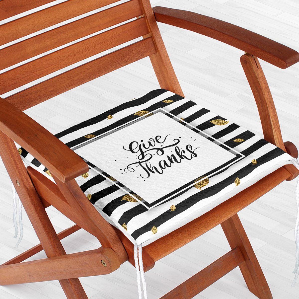 Siyah Beyaz Zeminde Gold Yapraklı Thanks Yazılı Dijital Baskılı Modern Fermuarlı Sandalye Minderi Realhomes