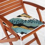 - Frm-7173-Siyah-Beyaz-Zeminde-Gold-Detayli-Renkli-Cizim-Dijital-Baskili-Modern-Fermuarli-Sandalye-Minderi-1 - Realhomes Siyah Beyaz Zeminde Gold Detaylı Renkli Çizim Dijital Baskılı Modern Fermuarlı Sandalye Minderi Realhomes