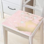 Renkli Zemin Üzerinde Üçgen Desenli Dijital Baskılı Modern Fermuarlı Sandalye Minderi Realhomes