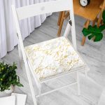 - Frm-7204-Gri-Beyaz-Zeminde-Gold-Detayli-Cizim-Dijital-Baskili-Modern-Fermuarli-Sandalye-Minderi - Realhomes Gri Beyaz Zeminde Gold Detaylı Çizim Dijital Baskılı Modern Fermuarlı Sandalye Minderi Realhomes