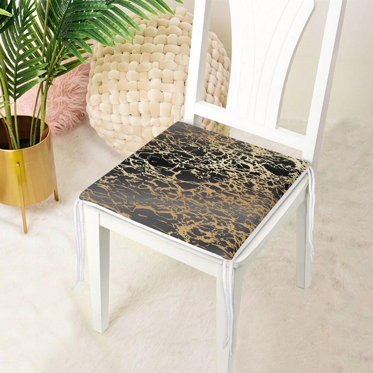 Siyah Zeminde Gold Renkli Çizim Desenli Dijital Baskılı Modern Fermuarlı Sandalye Minderi Realhomes