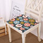 - Frm-7255-Siyah-Zemin-Uzerinde-Renkli-Cicek-Desenli-Dijital-Baskili-Modern-Fermuarli-Sandalye-Minderi - Realhomes Siyah Zemin Üzerinde Renkli Çiçek Desenli Dijital Baskılı Modern Fermuarlı Sandalye Minderi Realhomes