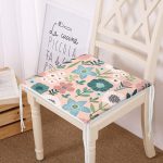 - Frm-7281-Pudra-Zemin-Uzerinde-Cicek-Desenli-Dijital-Baskili-Modern-Fermuarli-Sandalye-Minderi - Realhomes Pudra Zemin Üzerinde Çiçek Desenli Dijital Baskılı Modern Fermuarlı Sandalye Minderi Realhomes