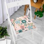 - Frm-7281-Pudra-Zemin-Uzerinde-Cicek-Desenli-Dijital-Baskili-Modern-Fermuarli-Sandalye-Minderi-2 - Realhomes Pudra Zemin Üzerinde Çiçek Desenli Dijital Baskılı Modern Fermuarlı Sandalye Minderi Realhomes