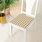 Beyaz Zemin Üzerinde Gold Renkli Geometrik Çizimli Dijital Baskılı Modern Fermuarlı Sandalye Minderi Realhomes