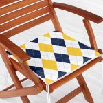 - Frm-7638-Beyaz-Zemin-Uzerinde-Baklava-Desenli-Dijital-Baskili-Modern-Fermuarli-Sandalye-Minderi-1 - Realhomes Beyaz Zemin Üzerinde Baklava Desenli Dijital Baskılı Modern Fermuarlı Sandalye Minderi Realhomes