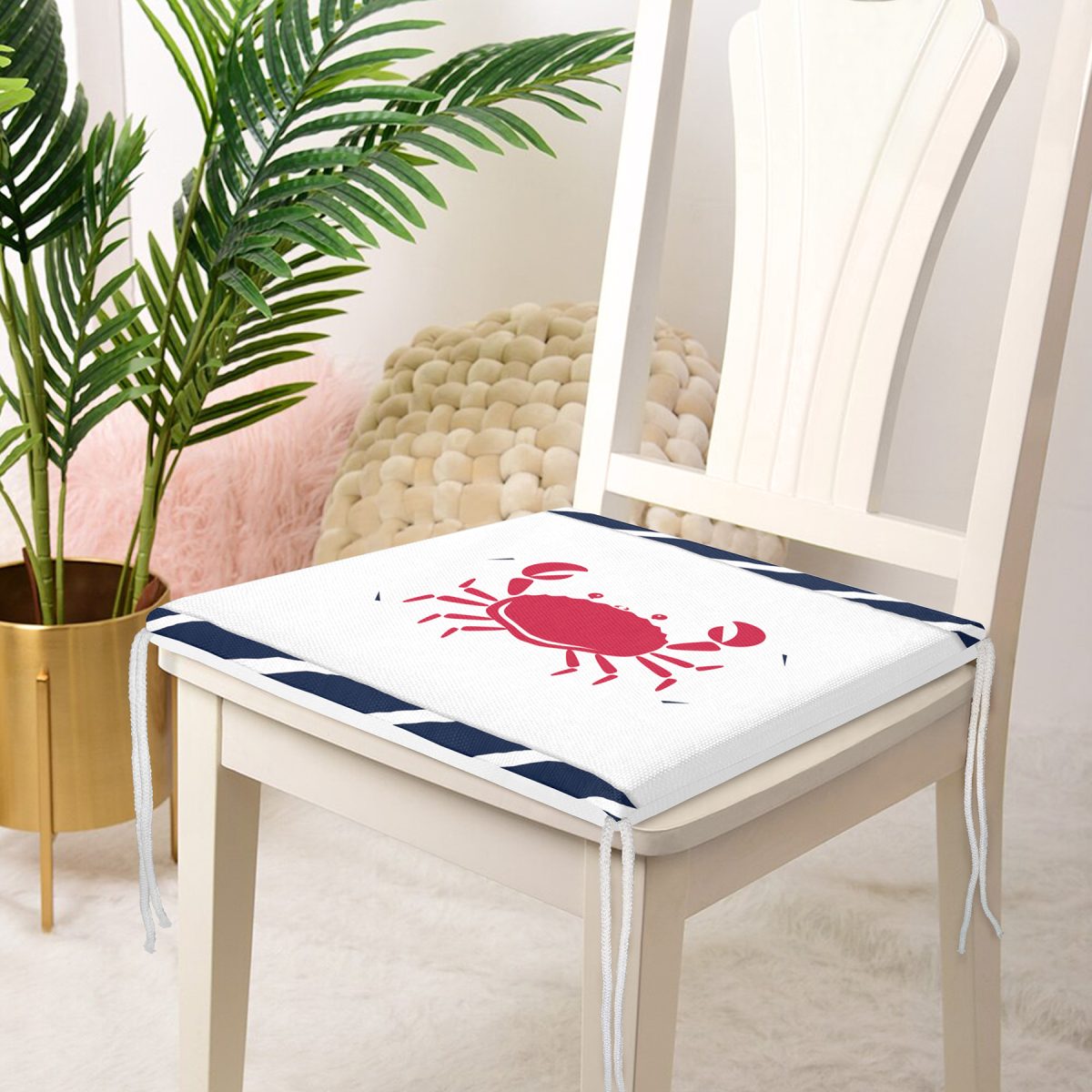 Beyaz Zemin Üzerinde Renkli Yengeç Desenli Dijital Baskılı Modern Fermuarlı Sandalye Minderi Realhomes