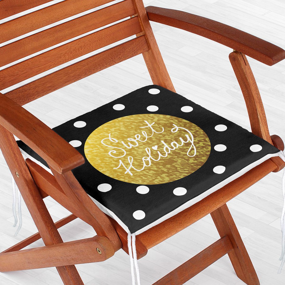 Siyah Zemin Üzerinde Gold Detaylı Sweet Holiday Yazılı Dijital Baskılı Modern Fermuarlı Sandalye Minderi Realhomes