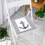 - Frm-7728-Beyaz-Zemin-Uzerinde-Geometrik-Cizimli-Capa-Desenli-Dijital-Baskili-Modern-Fermuarli-Sandalye-Minderi-2 - Realhomes  Beyaz Zemin Üzerinde Geometrik Çizimli Çapa Desenli Dijital Baskılı Modern Fermuarlı Sandalye Minderi Realhomes