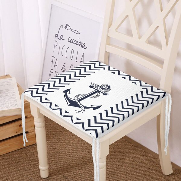 - Frm-7728-Beyaz-Zemin-Uzerinde-Geometrik-Cizimli-Capa-Desenli-Dijital-Baskili-Modern-Fermuarli-Sandalye-Minderi - Realhomes  Beyaz Zemin Üzerinde Siyah Yaprak Desenli Dijital Baskılı Modern Fermuarlı Sandalye Minderi Realhomes