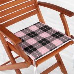 - Frm-7927-Renkli-Pastel-Zemin-Uzerinde-Siyah-Ekose-Desenli-Dijital-Baskili-Modern-Fermuarli-Sandalye-Minderi-1 - Realhomes Renkli Pastel Zemin Üzerinde Siyah Ekose Desenli Dijital Baskılı Modern Fermuarlı Sandalye Minderi Realhomes