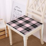 - Frm-7927-Renkli-Pastel-Zemin-Uzerinde-Siyah-Ekose-Desenli-Dijital-Baskili-Modern-Fermuarli-Sandalye-Minderi - Realhomes Renkli Pastel Zemin Üzerinde Siyah Ekose Desenli Dijital Baskılı Modern Fermuarlı Sandalye Minderi Realhomes