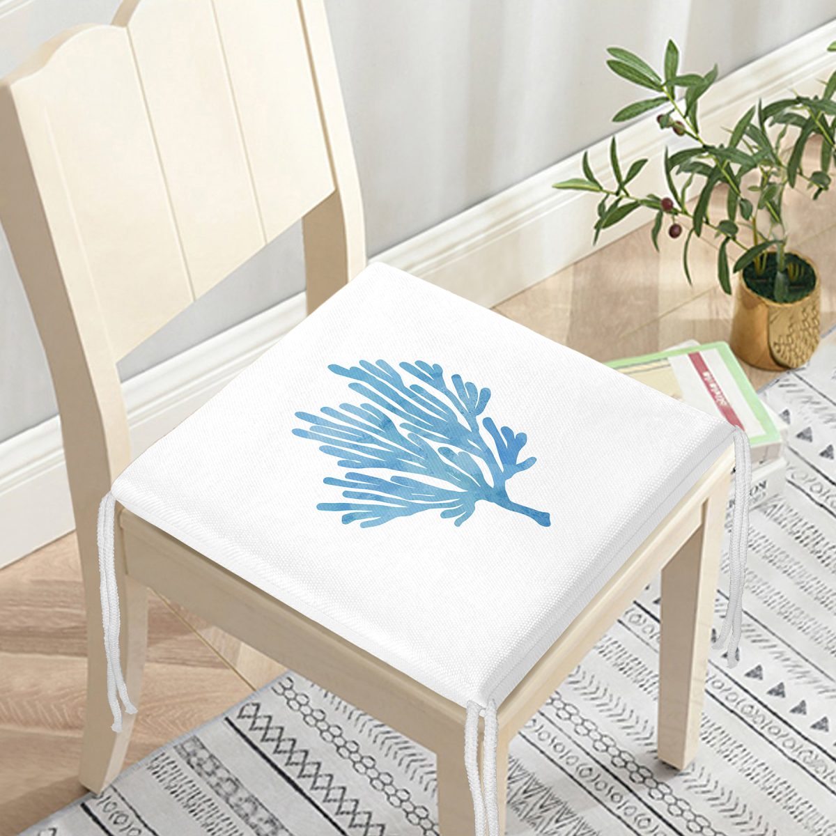 Beyaz Zemin Üzerinde Pastel Renkli Yaprak Desenli Dijital Baskılı Modern Fermuarlı Sandalye Minderi Realhomes