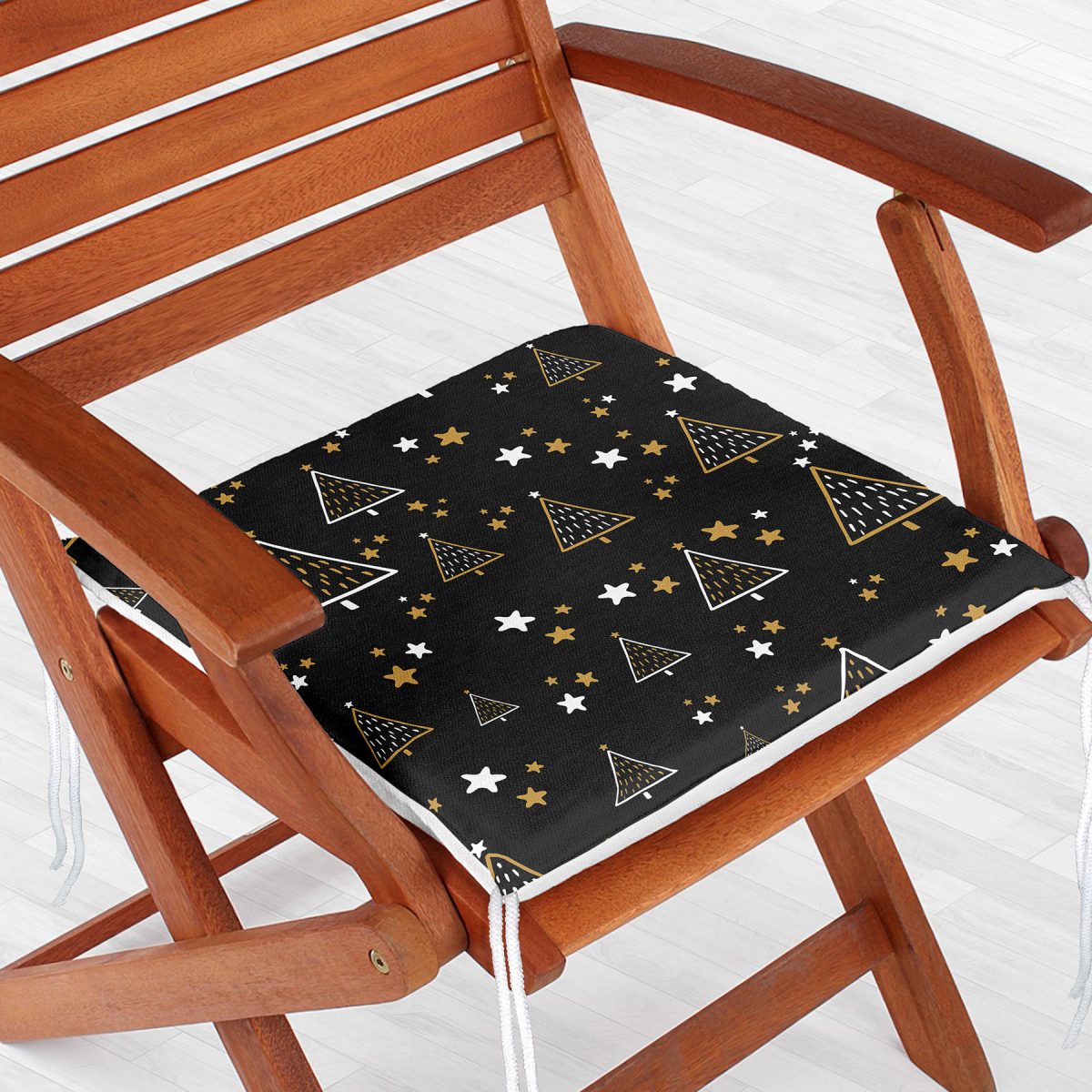 Renkli Zemin Üzerinde Çam Ağacı Desenli Dijital Baskılı Modern Fermuarlı Sandalye Minderi Realhomes