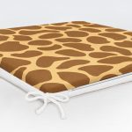 Renkli Zemin Üzerinde Geometrik Desenli Dijital Baskılı Modern Fermuarlı Sandalye Minderi Realhomes