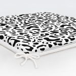 - Frm-8102-Beyaz-Zemin-Uzerinde-Siyah-Renkli-Geometrik-Cizim-Dijital-Baskili-Modern-Fermuarli-Sandalye-Minderi-5 - Realhomes Beyaz Zemin Üzerinde Siyah Renkli Geometrik Çizim Dijital Baskılı Modern Fermuarlı Sandalye Minderi Realhomes