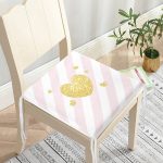 Beyaz Zeminde Pembe Yatay Çizgili Gold Detaylı Kalp Desenli Dijital Baskılı Modern Fermuarlı Sandalye Minderi Realhomes