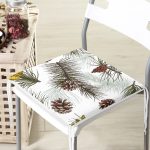 - Frm-8347-Beyaz-Zemin-Uzerinde-Kozalak-Desenli-Dijital-Baskili-Modern-Fermuarli-Sandalye-Minderi - Realhomes Beyaz Zemin Üzerinde Kozalak Desenli Dijital Baskılı Modern Fermuarlı Sandalye Minderi Realhomes