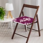 - Frm-8368-Bordo-Zemin-Uzerinde-Beyaz-Renkli-Cicek-Desenli-Dijital-Baskili-Modern-Fermuarli-Sandalye-Minderi-3 - Realhomes Bordo Zemin Üzerinde Beyaz Renkli Çiçek Desenli Dijital Baskılı Modern Fermuarlı Sandalye Minderi Realhomes