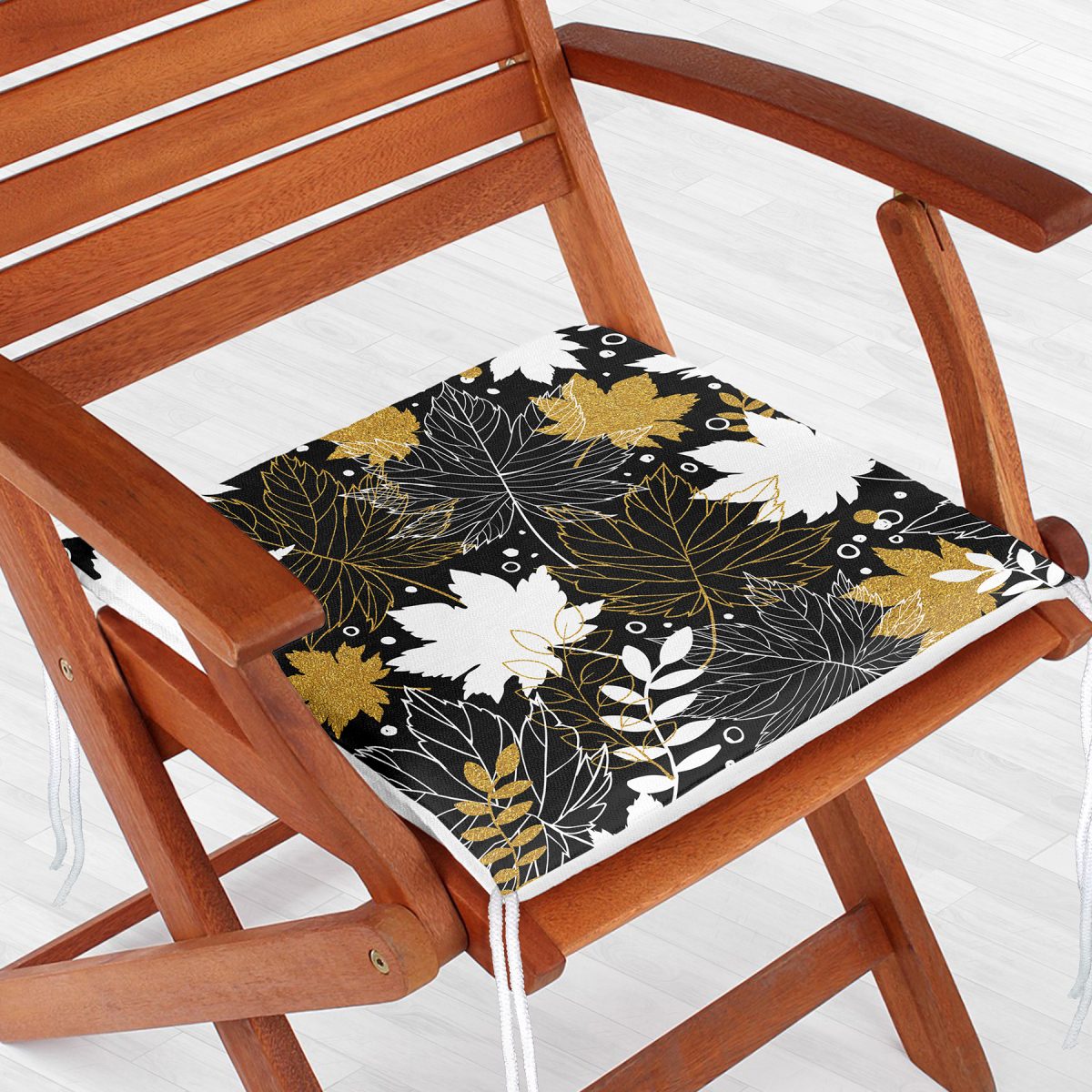 Siyah Zemin Üzerinde Gold Detaylı Yaprak Desenli Dijital Baskılı Modern Fermuarlı Sandalye Minderi Realhomes