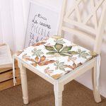 - Frm-8505-Beyaz-Zemin-Uzerinde-Sonbahar-Yaprak-Desenli-Dijital-Baskili-Modern-Fermuarli-Sandalye-Minderi - Realhomes Beyaz Zemin Üzerinde Sonbahar Yaprak Desenli Dijital Baskılı Modern Fermuarlı Sandalye Minderi Realhomes